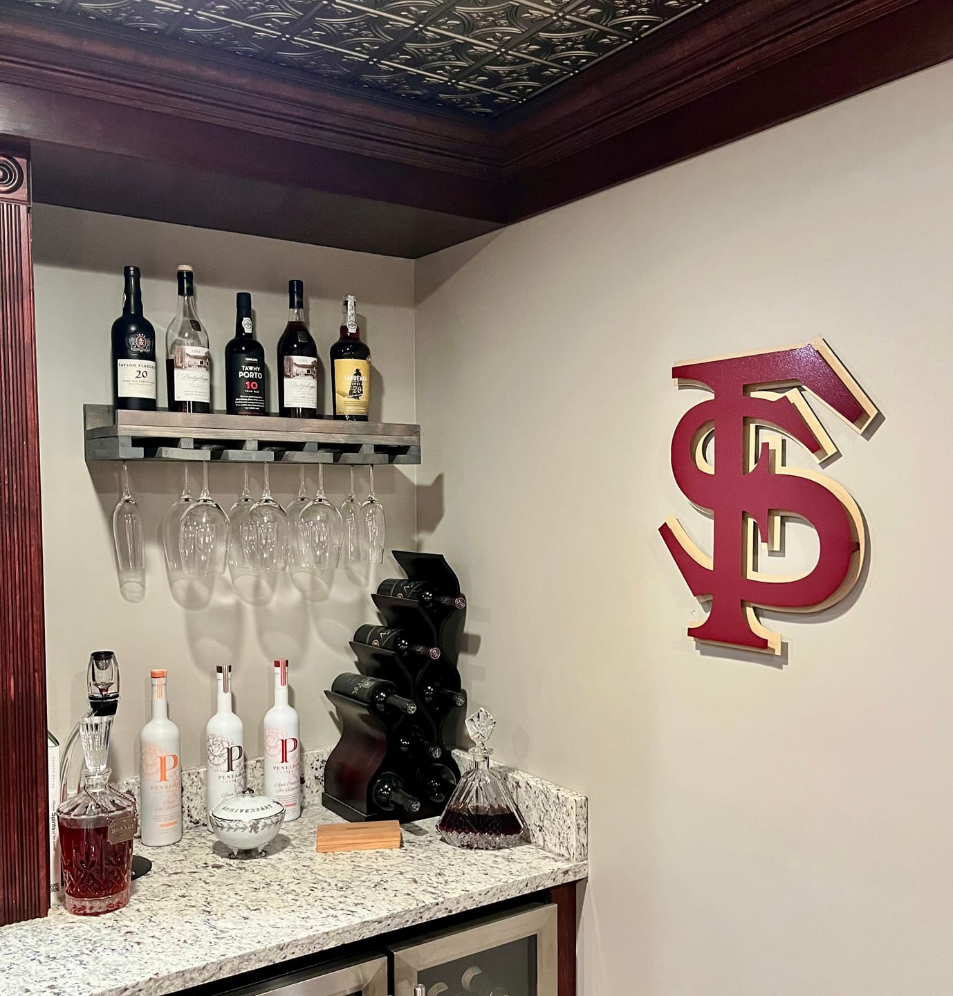 Customer photo review of Florida State FS Logo 3D Vintage Metal Wall Art