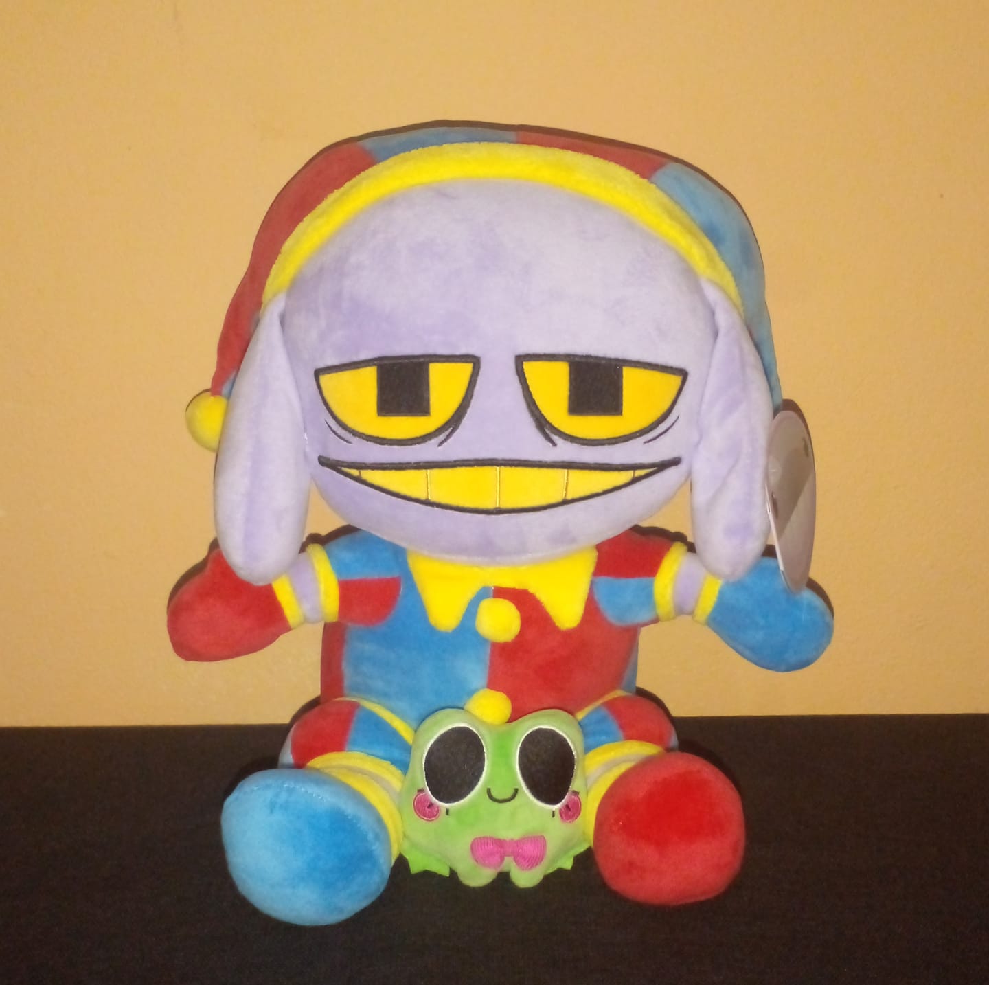 Customer photo review of Pomni-Suit Jax Plush