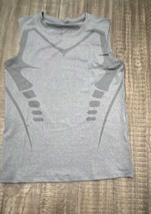 Customer photo review of KORVEN™ | Disimula Abdomen y Pecho