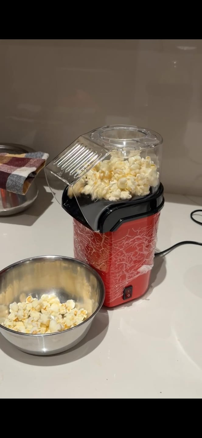 Customer photo review of Oil-Free Popcorn Maker Machine