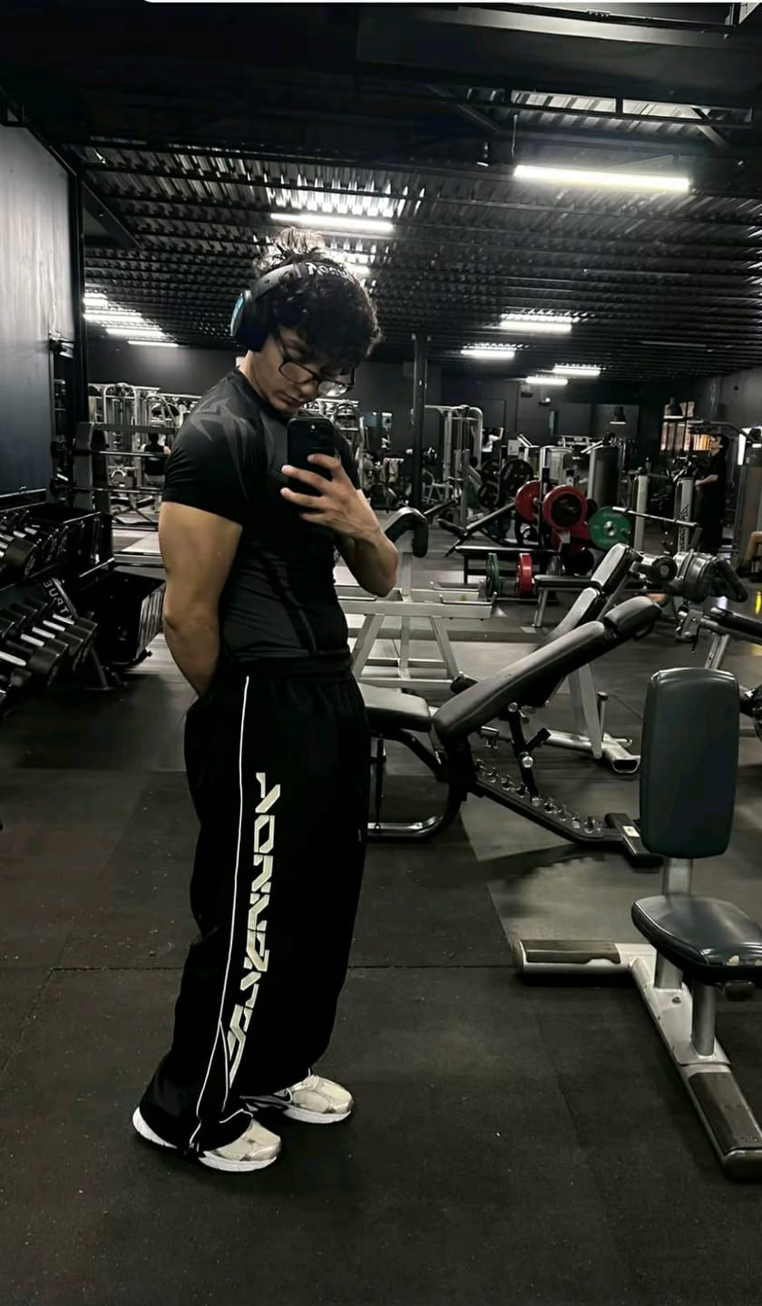 Customer photo review of 2113 - Foundation Track Pants