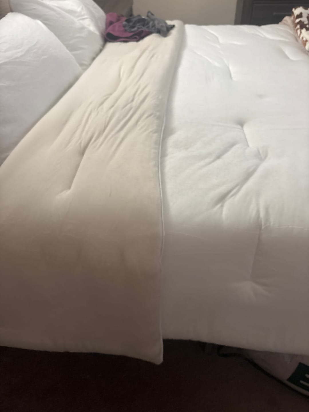 Customer photo review of MarshMellow Comforter