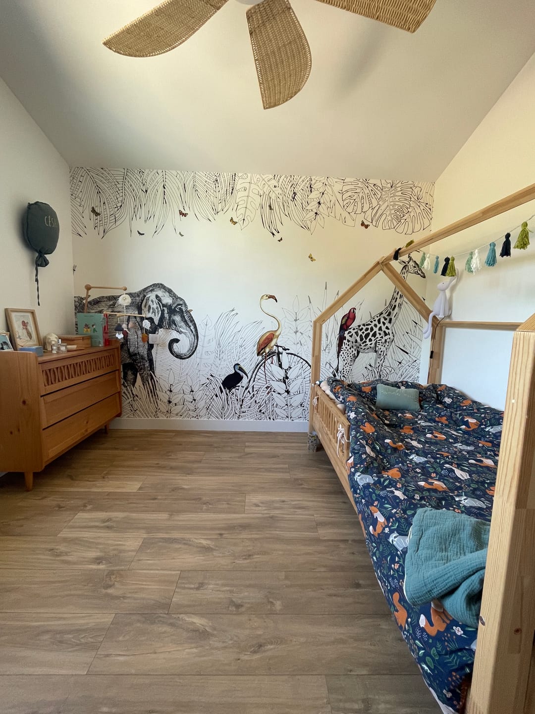 Customer photo review of Papier Peint Animaux  Safari Noir et Blanc Eléphant