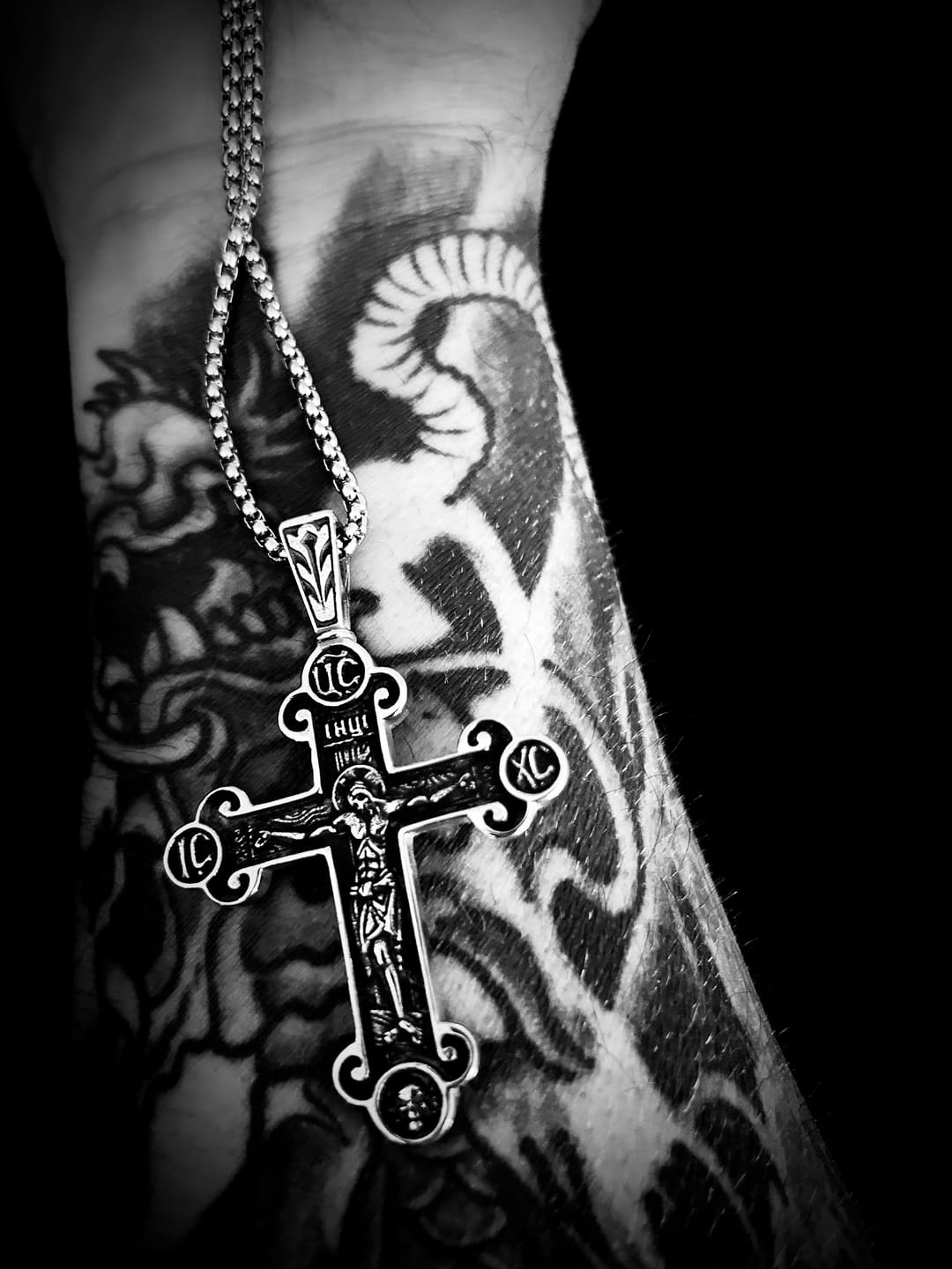Customer photo review of HOLY CROSS. - GOLD