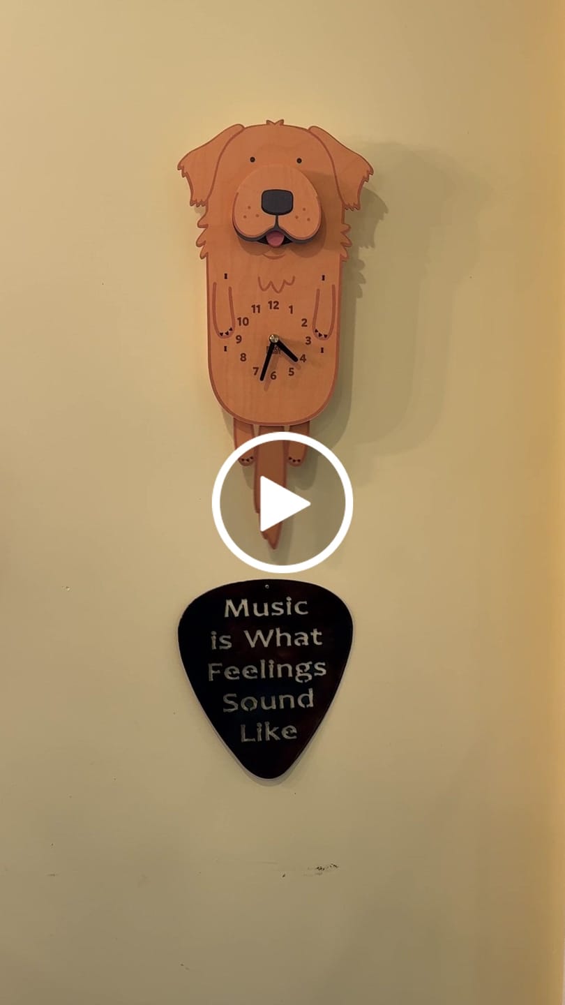 Customer video review of Charlie the Golden Retriever Pendulum Clock