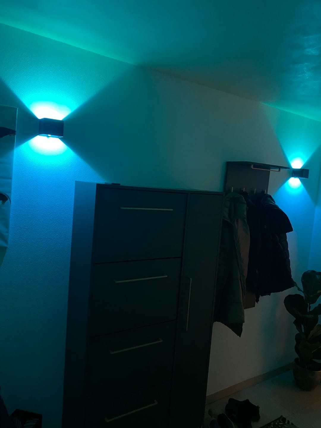Customer photo review of Lichtwolke™ | RGB Luxus Wandleuchte ohne Bohren