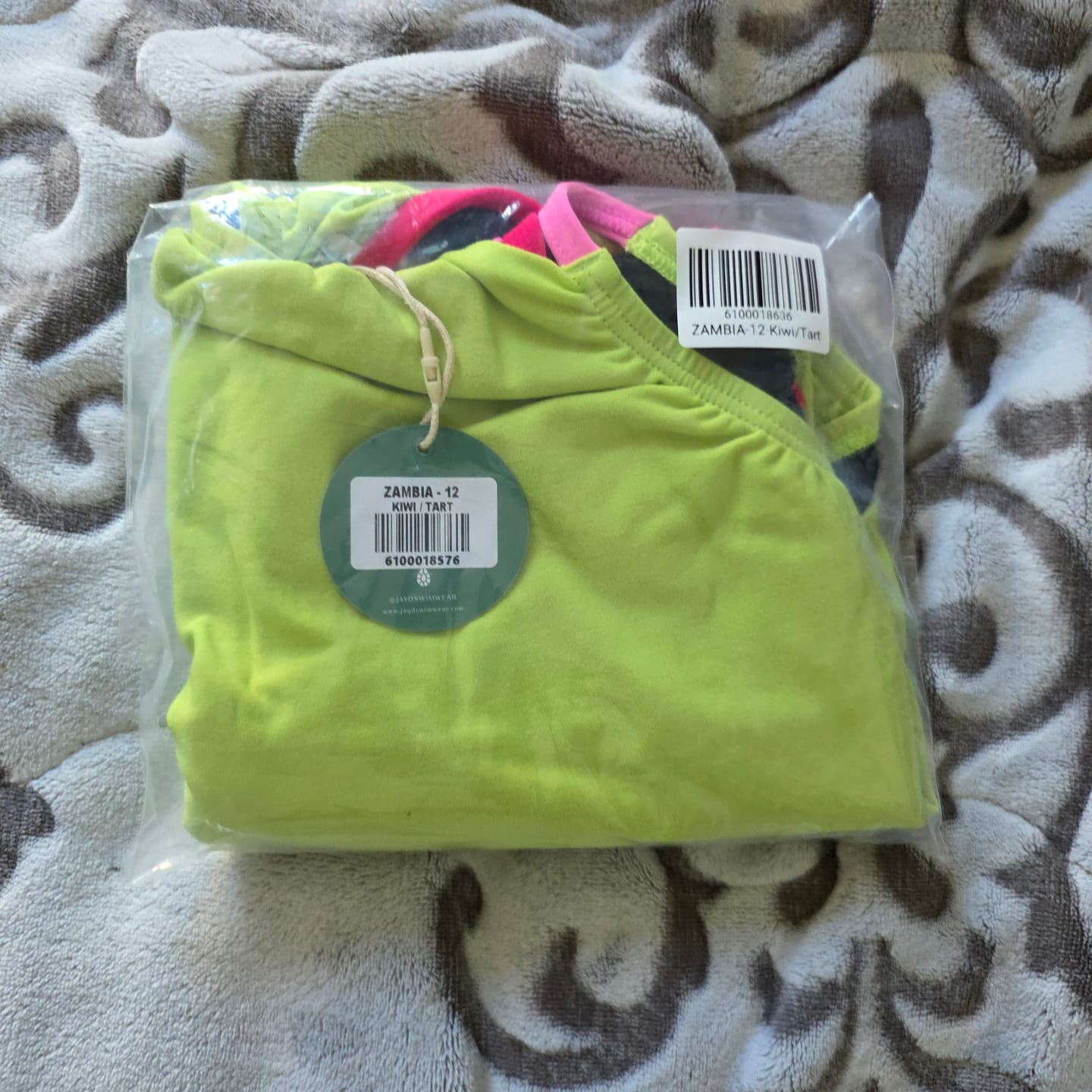 Customer photo review of ZAMBIA ONE PIECE - Kiwi|Tart