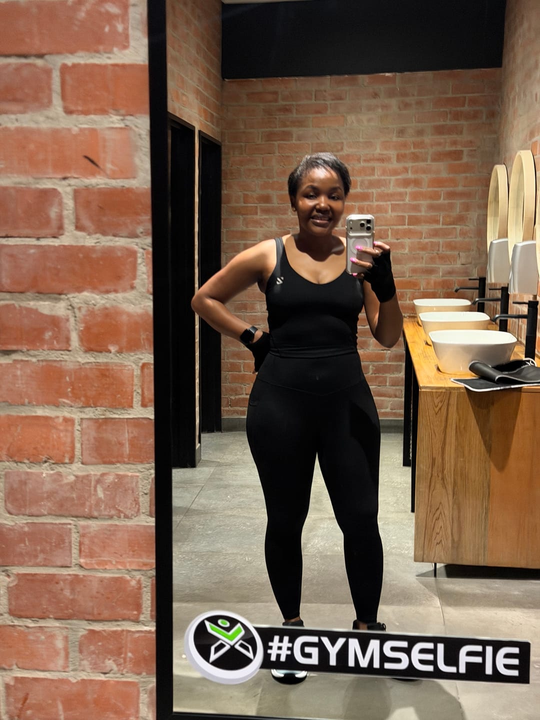 Customer photo review of High Waisted Tummy Control Butt Lifting Leggings with Pockets