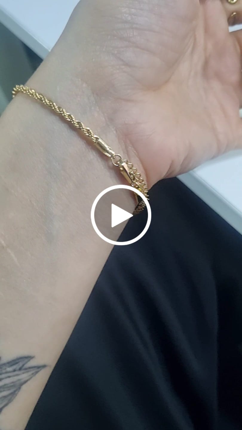 Customer video review of Pulseras Lazo en Oro laminado 18k Para Pareja