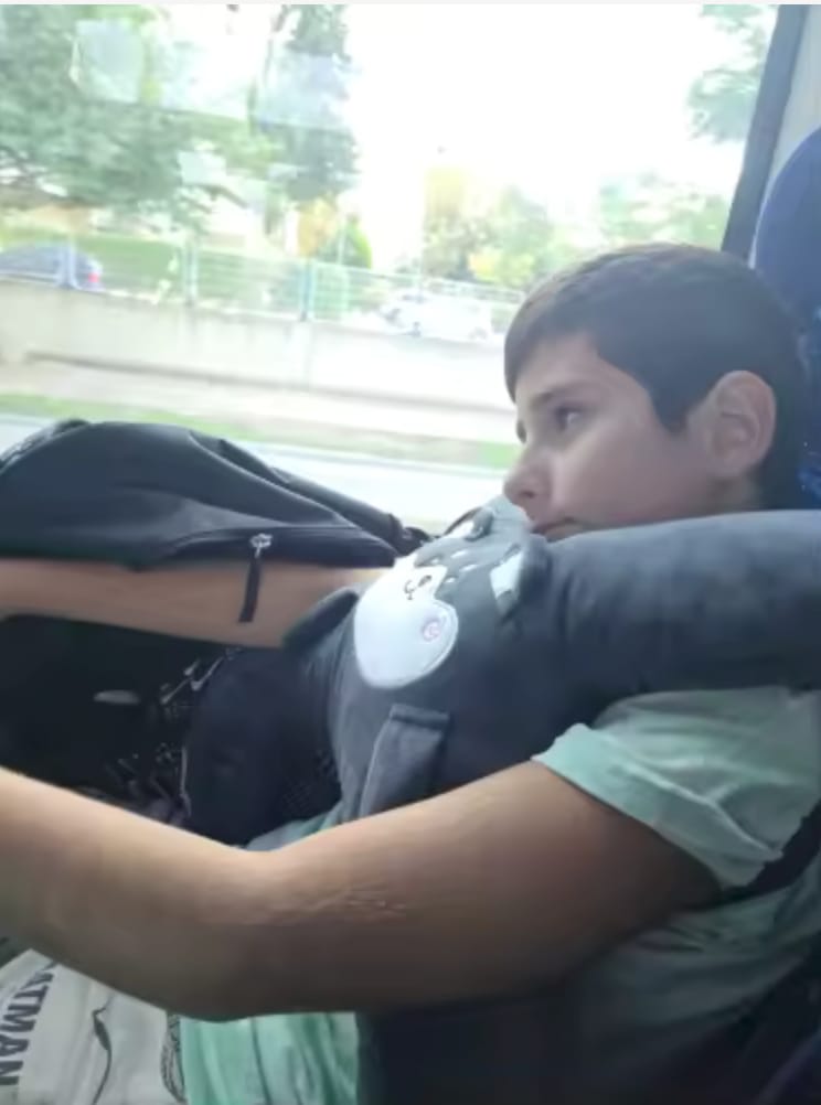 Customer photo review of CuddleRest — Kids Travel Cuddle Buddy