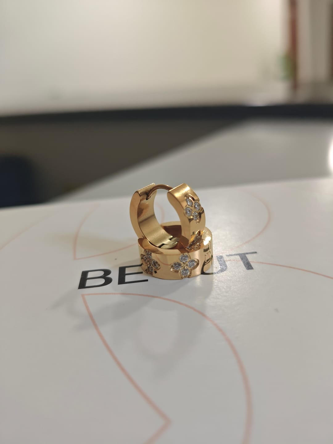 Customer photo review of Brincos Florenza Banhados em Ouro 18k