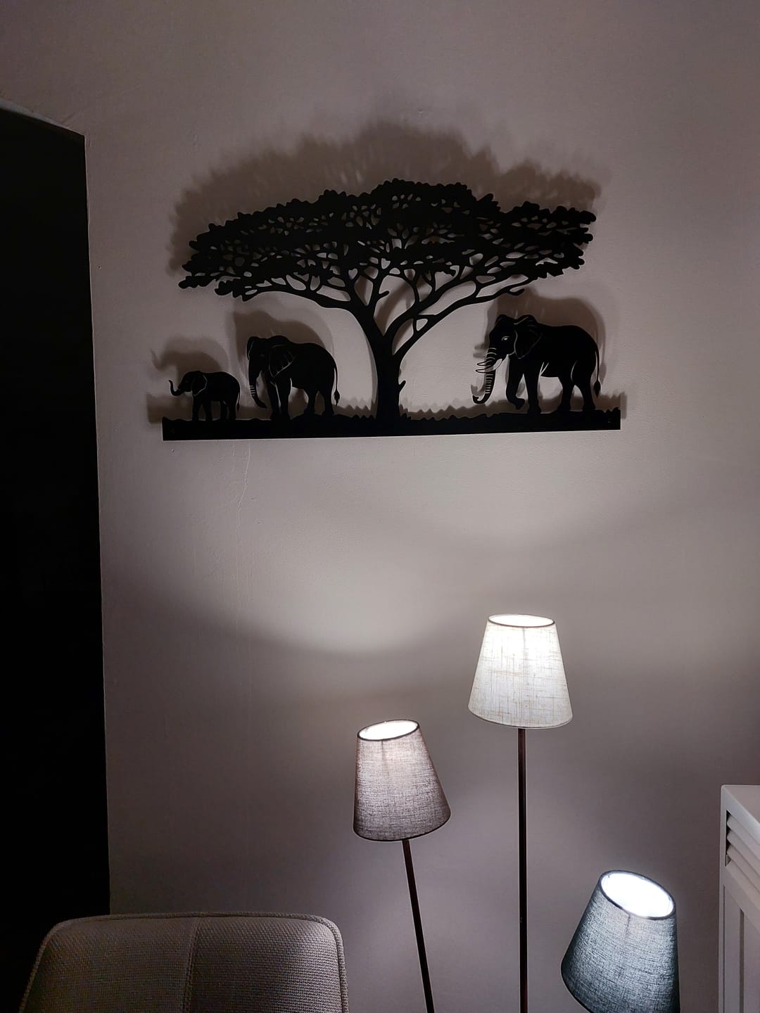 Customer photo review of Décoration murale en métal - Famille d'éléphants (V.02)