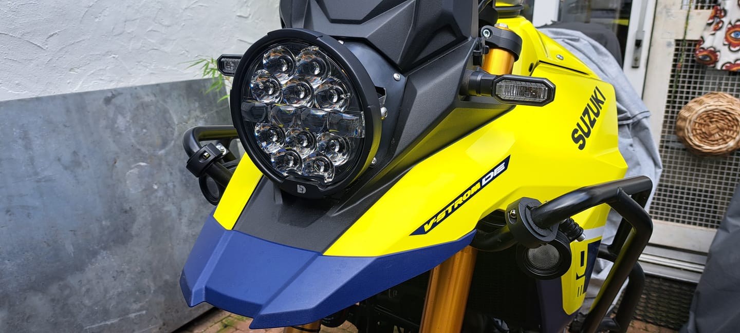 Customer photo review of D14 Destroyer LED Motorcycle Headlight - Universal Fit 6.75" Round