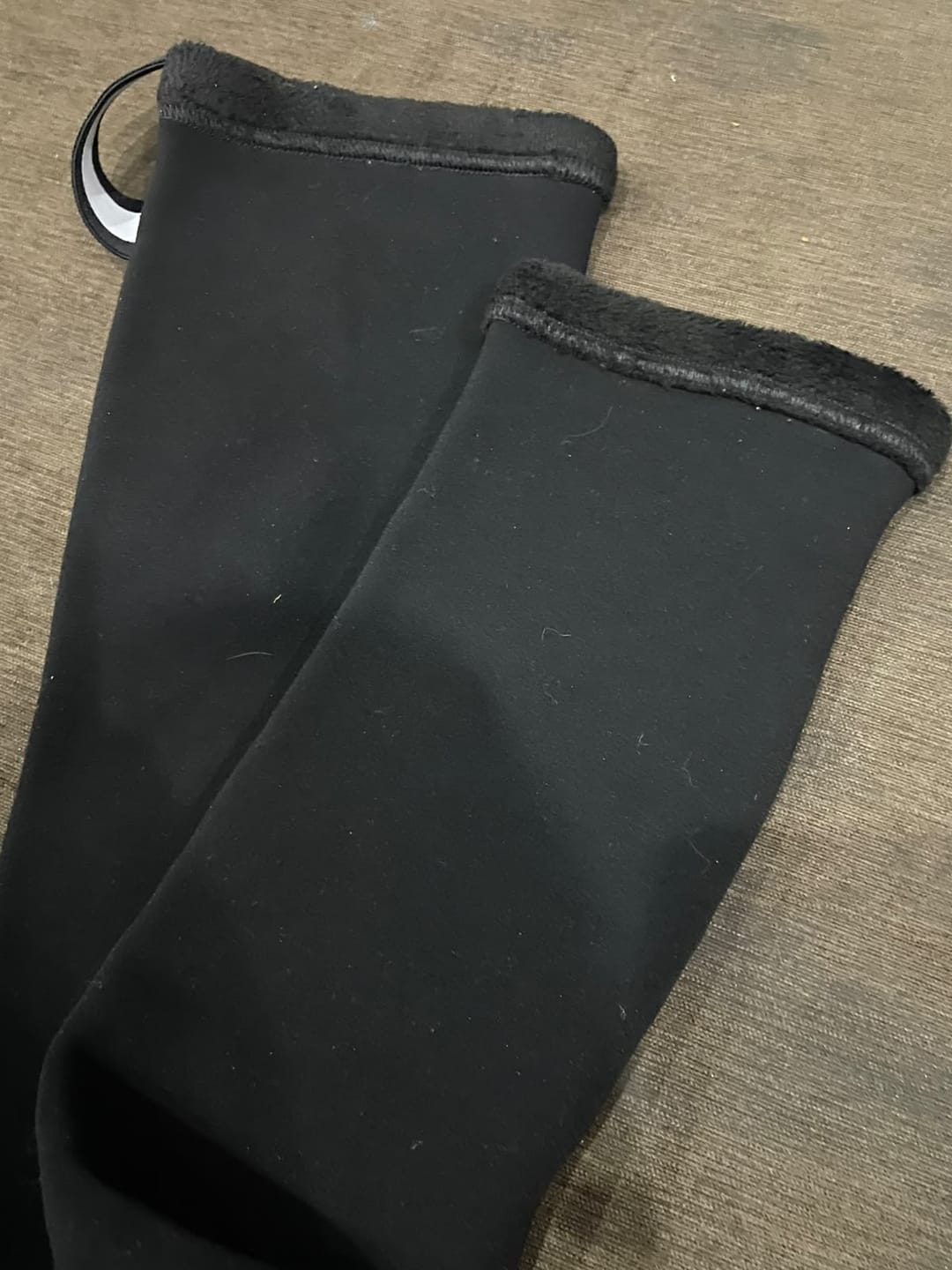 Customer photo review of Velvet Knee Warmer for Men & Women