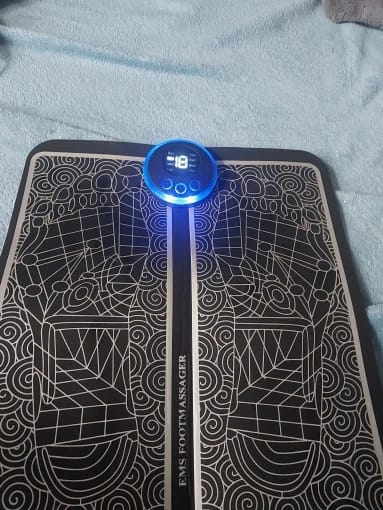 Customer photo review of Estimulador EMS para Pies y Piernas