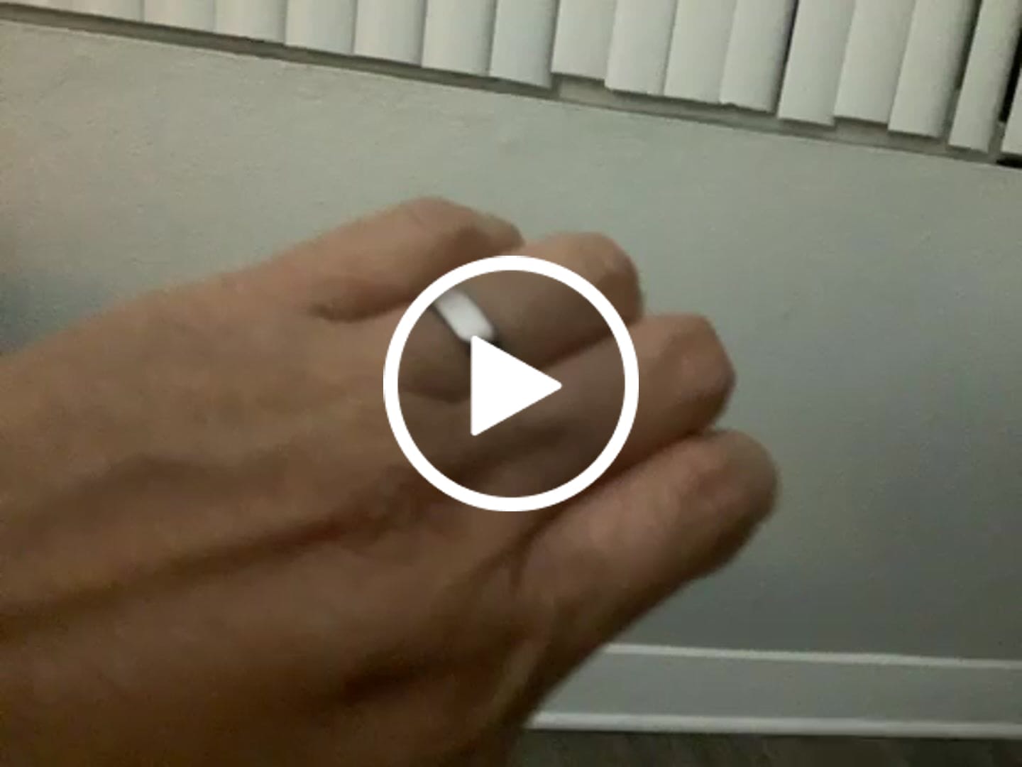 Customer video review of Pat Minimalist Ring (4mm)