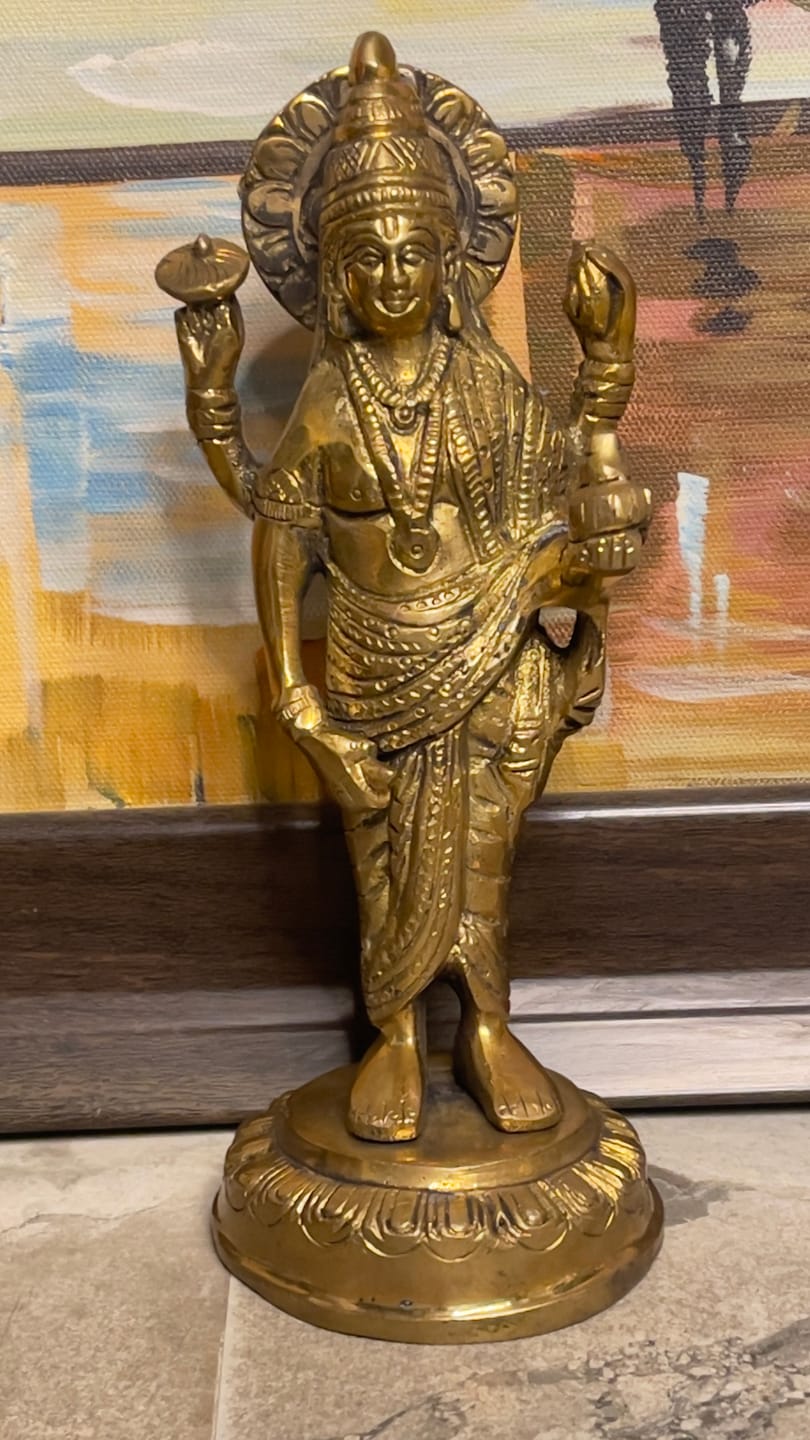 Customer photo review of Pure Brass Dhanvantri Ji Idol Vastu Remedy for Health, Healing and Positive Energy for Home and Office | 9 x 3.5 x 20 cm | 1.10 kg