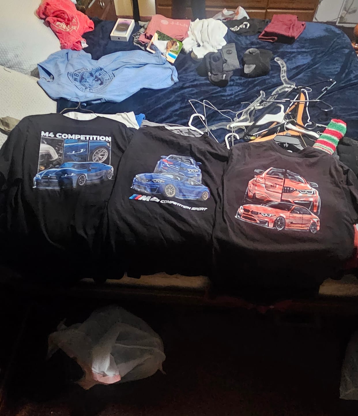 Customer photo review of COLLAGE TEE