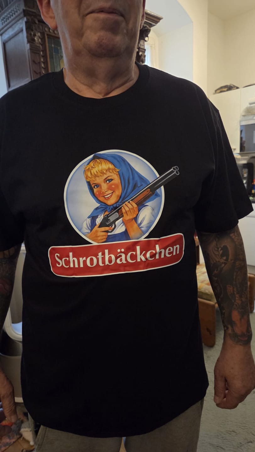 Customer photo review of Schrotbäckchen T-Shirt
