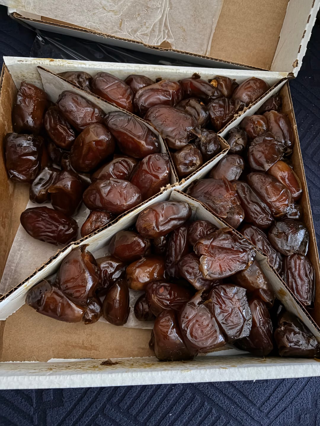 Customer photo review of Organic Rutab Medjool Dates Box