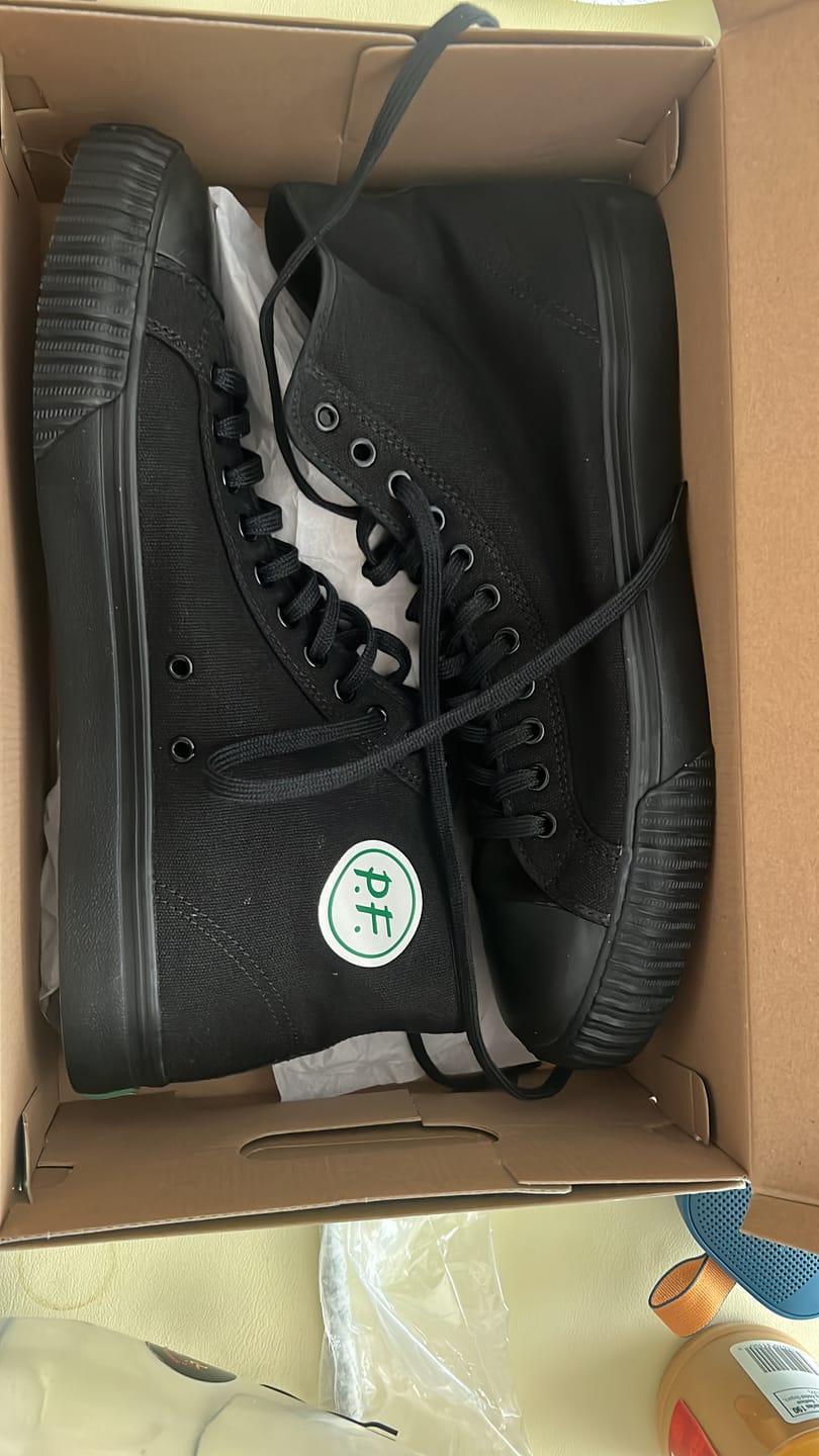 Customer photo review of 1993 Center Wide High-Top Black