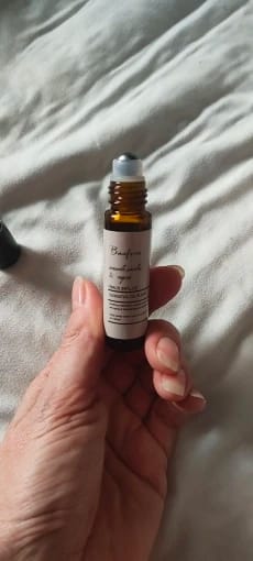 Customer photo review of Sérum para el contorno de ojos con aceite de ricino