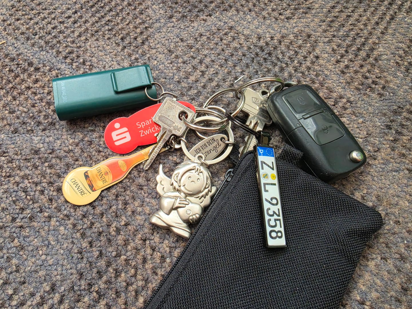 Customer photo review of Kennzeichen Schlüsselanhänger Mini Nummernschild Metall