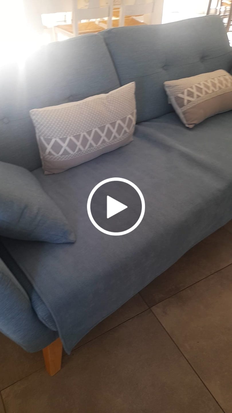 Customer video review of Protège-Canapé Luxueux en Chenille Herringbone