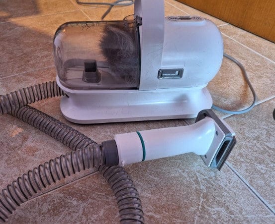 Customer photo review of Aspirateur à poils de chien - Kit toilettage complet 3 en 1