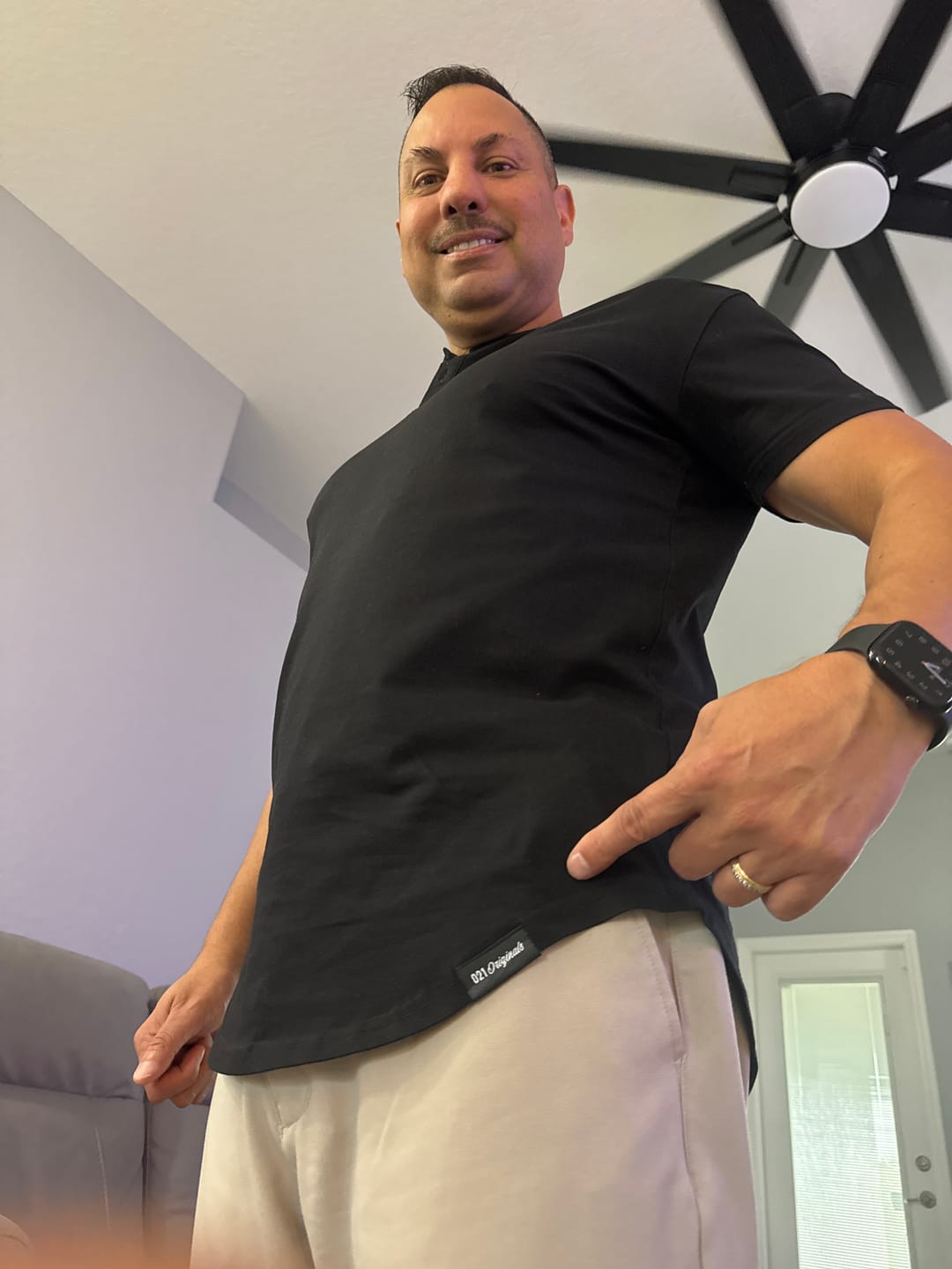 Customer photo review of 021 ESSENTIAL DROP-CUT HENLEY - CHARCOAL