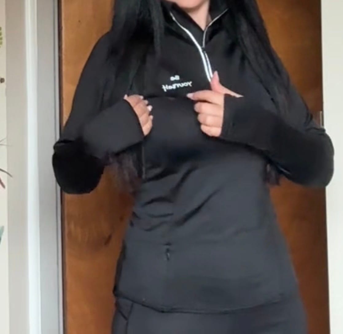 Customer photo review of Women's Cool-Flex™ half zip sports top