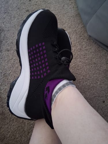 Customer photo review of Tênis Ortopédico Feminino OrtoFlex Pro
