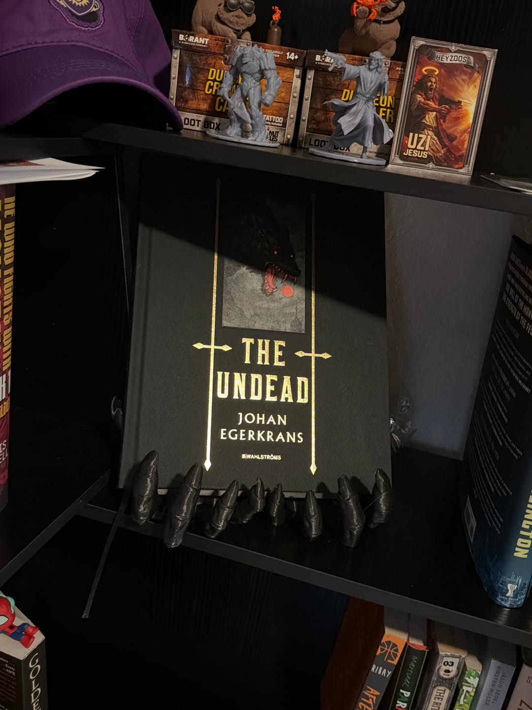 Customer photo review of THE UNDEAD - SIGNED BOOK & PRINT