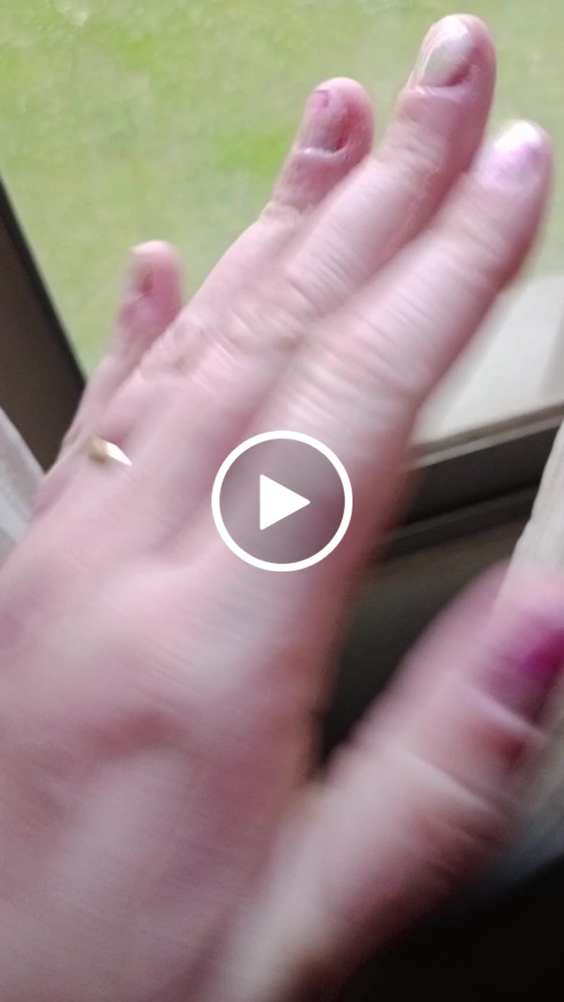 Customer video review of Turmalina Sandía | Esmalte