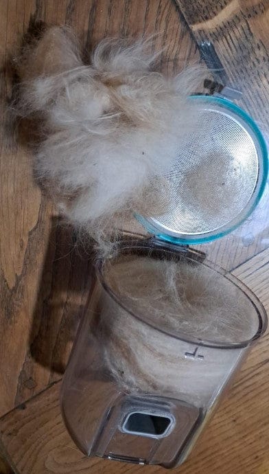 Customer photo review of Aspirateur à poils de chien - Kit toilettage complet 3 en 1