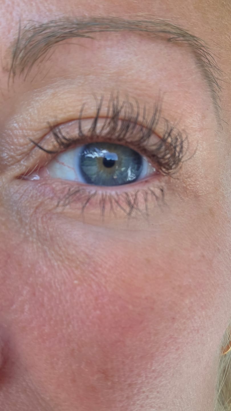 Customer photo review of Mascara
