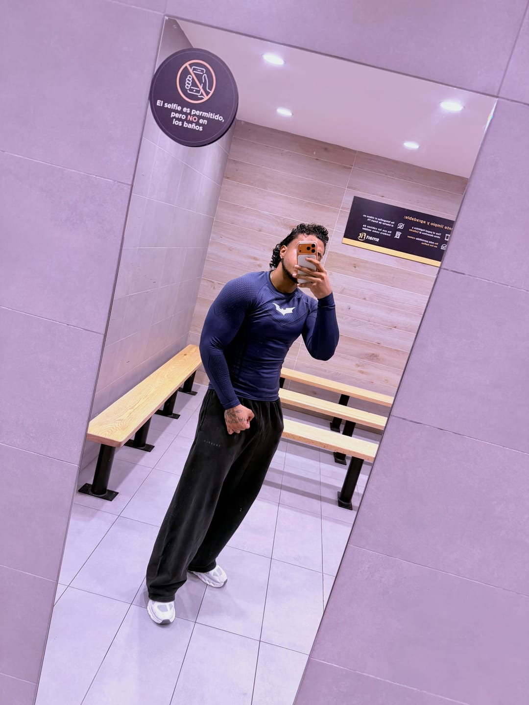 Customer photo review of 2099 - Batman Stealth Sweats