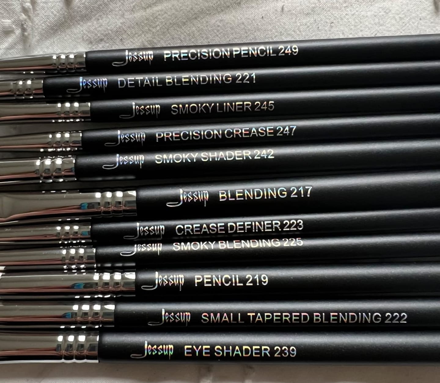 Customer photo review of Complete Professional Makeup Brushes Set 35Pcs T342