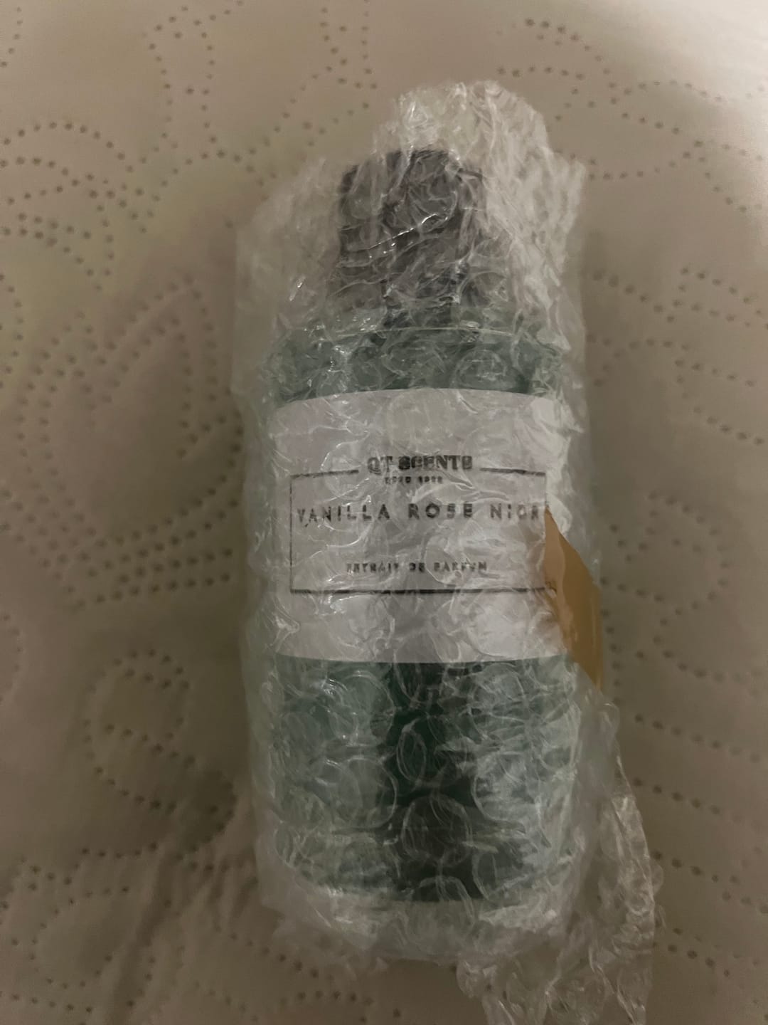 Customer photo review of Vanilla rose nior  unisex