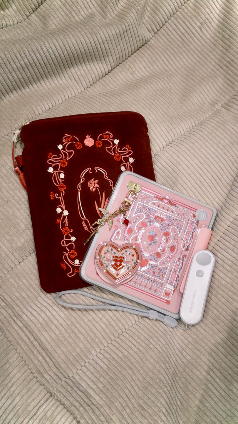 Customer photo review of Sugar & Spice eReader Sticker Insert