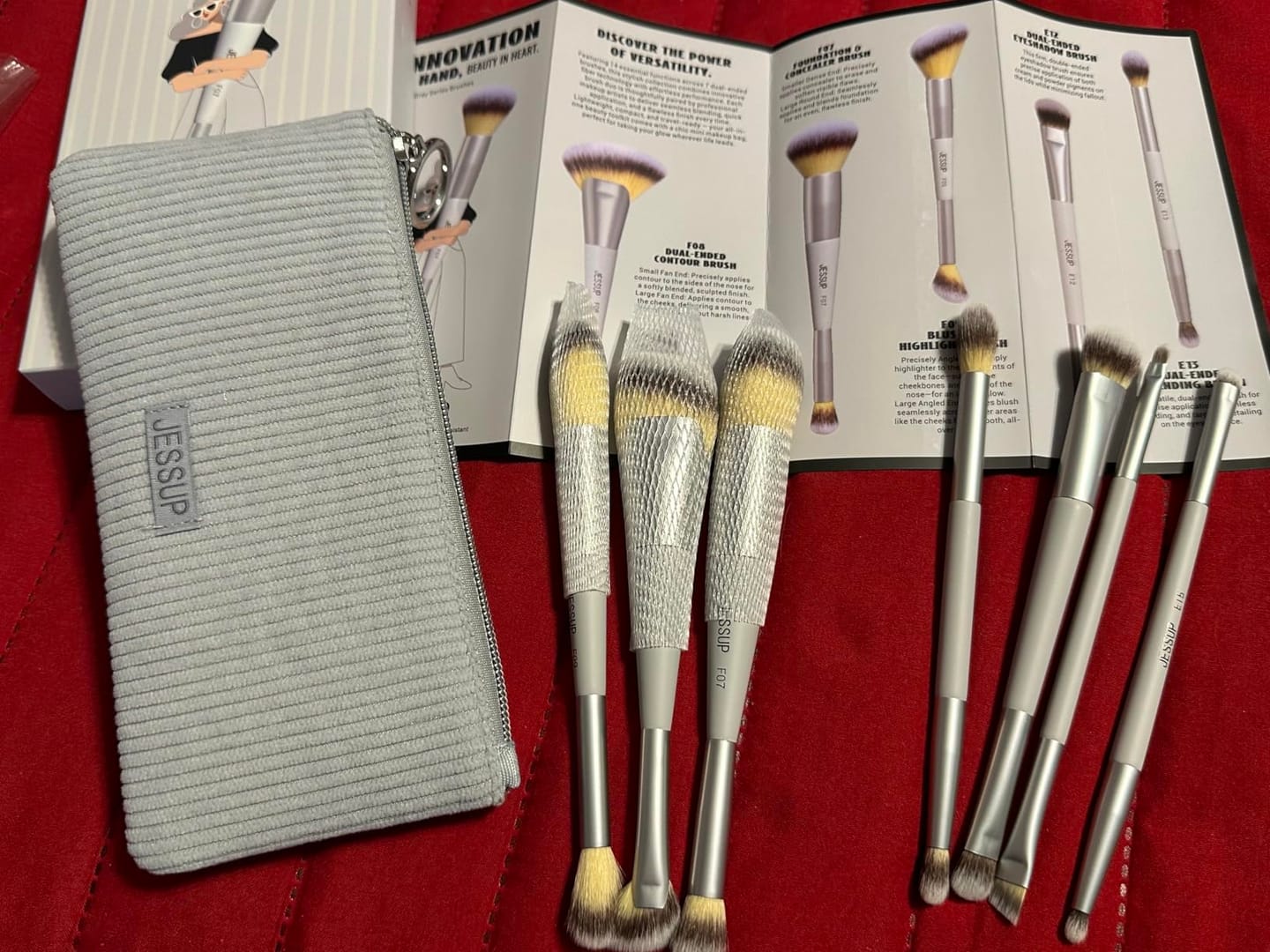 Customer photo review of 14-in-7 Dual-Ended Brush Creator Collection T520