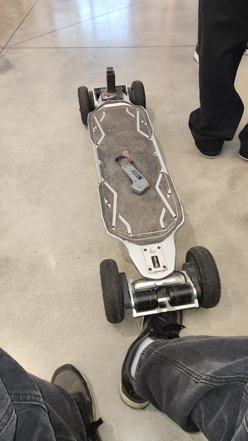 Customer photo review of MEEPO Vader - Hurricane Carbon