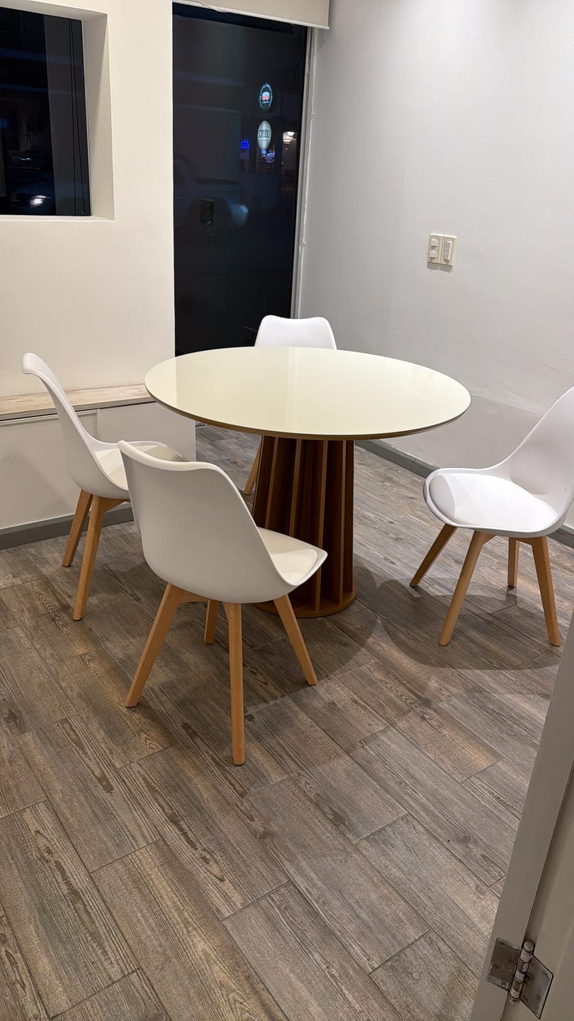 Customer photo review of Mesa Comedor Redonda Siena 105x78 Cm Madera Nórdica