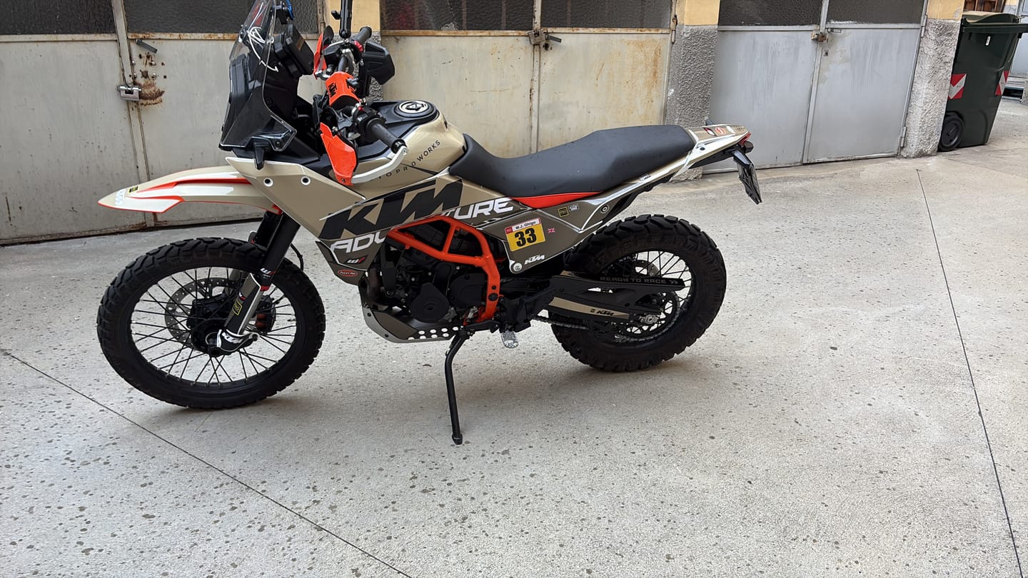 Customer photo review of KTM 390 Adventure R / X GRAPHICS - "Waypointer" (Sand)