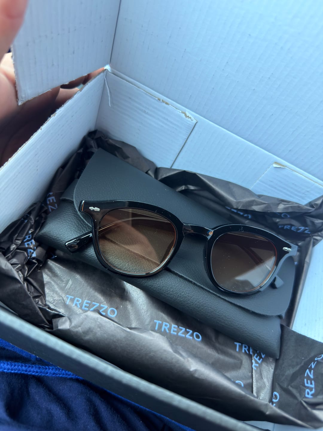Customer photo review of Óculos de Sol Barcelona