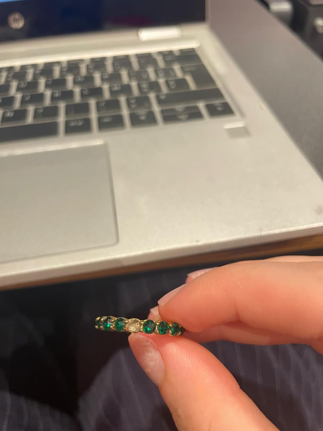 Customer photo review of Emerald Beauty 18K Crystal Ring