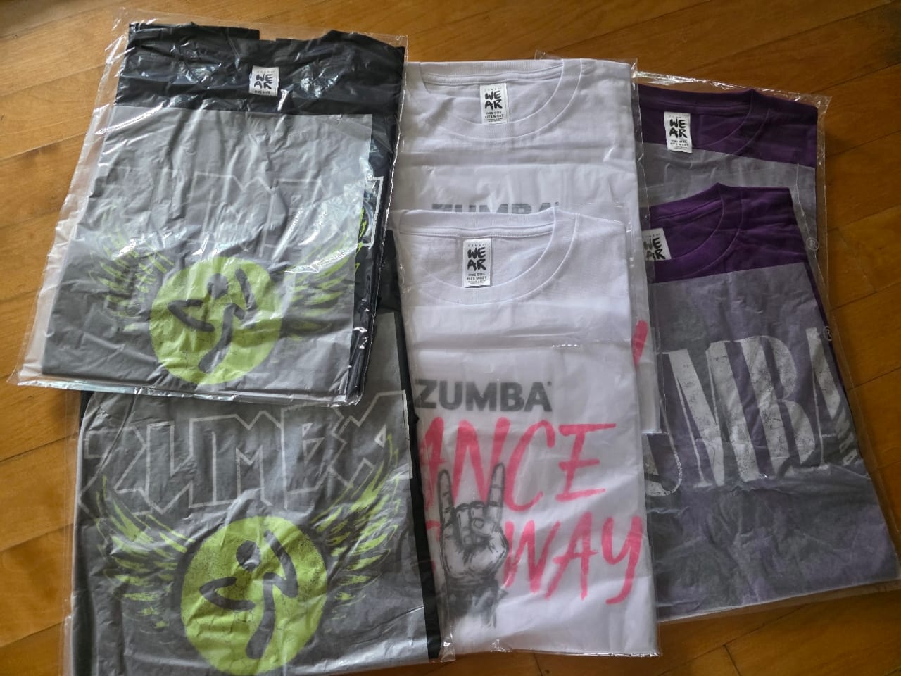 Customer photo review of Rock 'n' Roll Unisex Tees 12PK