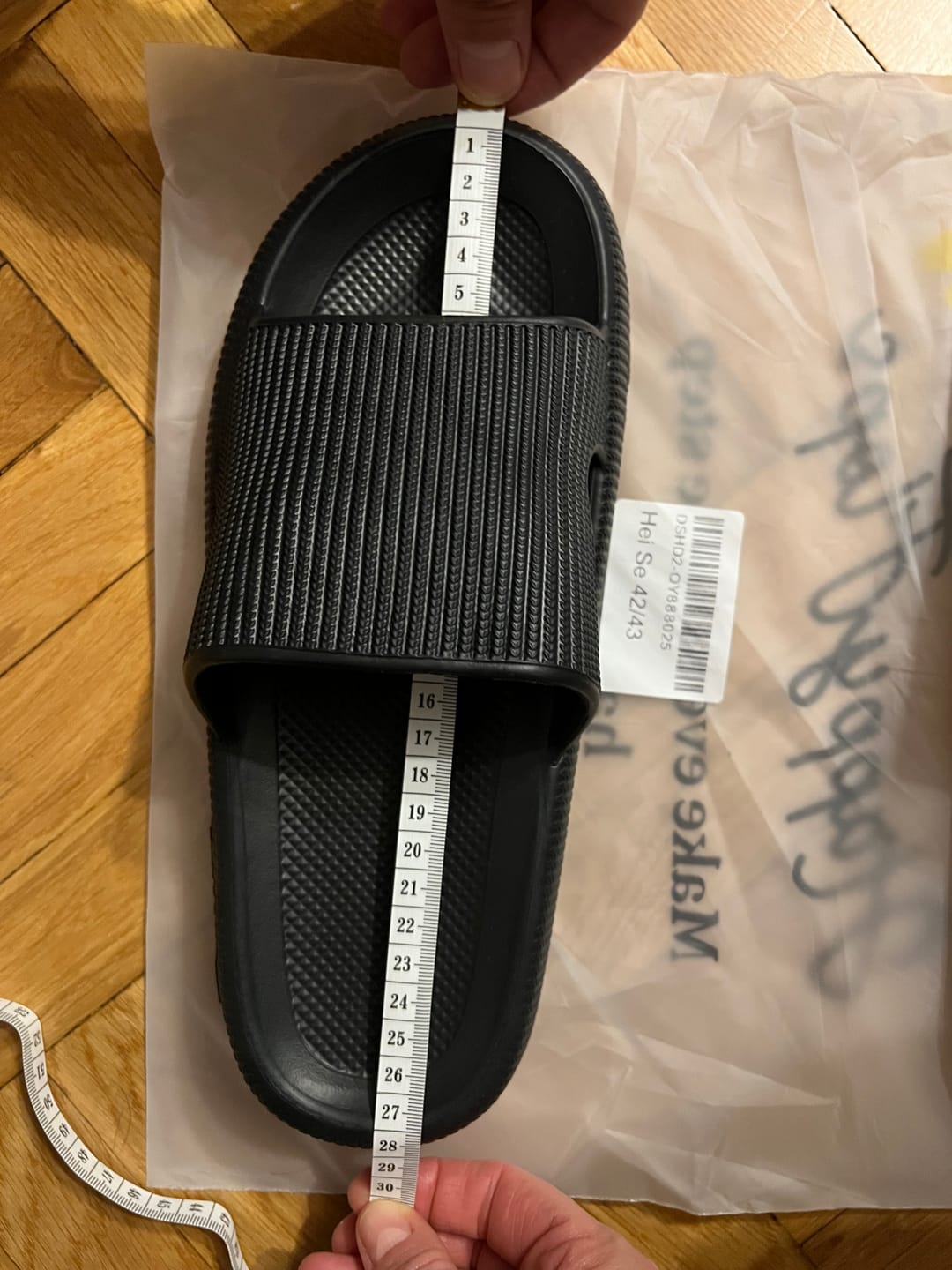 Customer photo review of HappyFlops Original