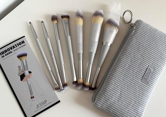 Customer photo review of 14-in-7 Dual-Ended Brush Creator Collection T520
