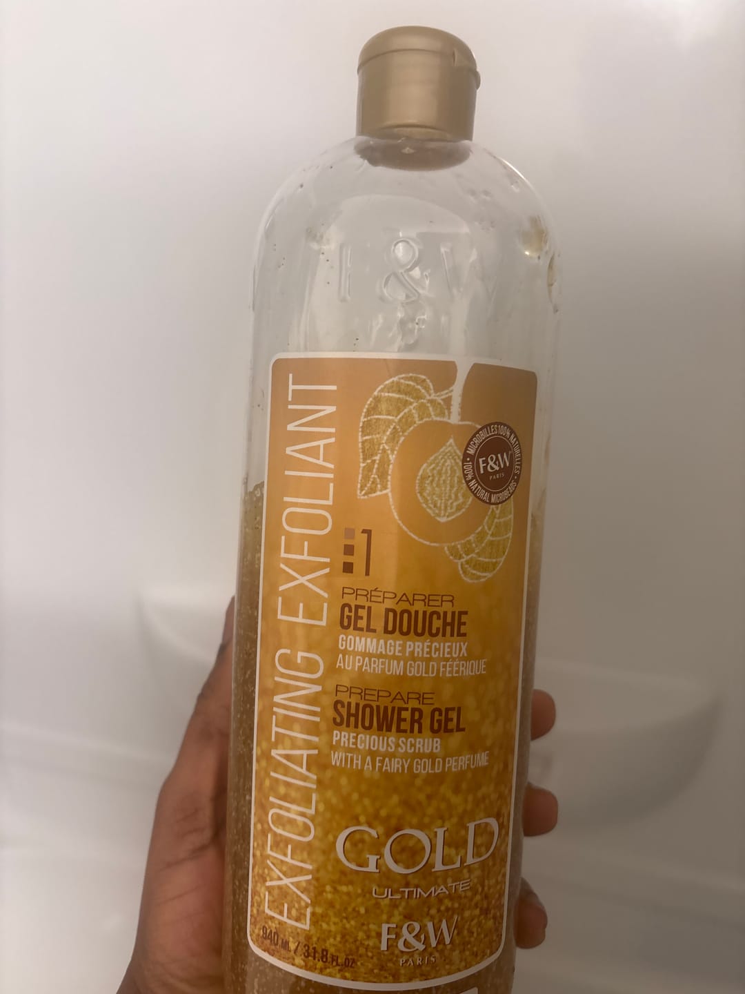 Customer photo review of Gold :1 Exfoliating Shower Gel Scrub 940ml